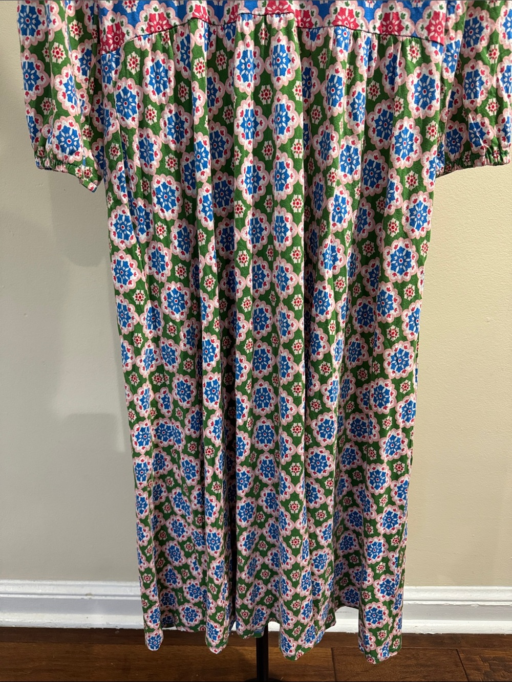 Boden Notch Neck Midi Dress (Size 10R) - Picture 9 of 13
